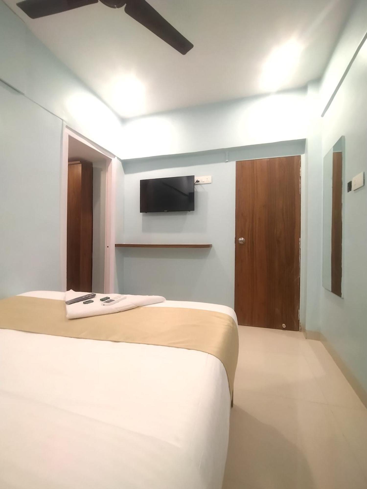 Everest Stays Rooms And Dormitory Bombaim Exterior foto